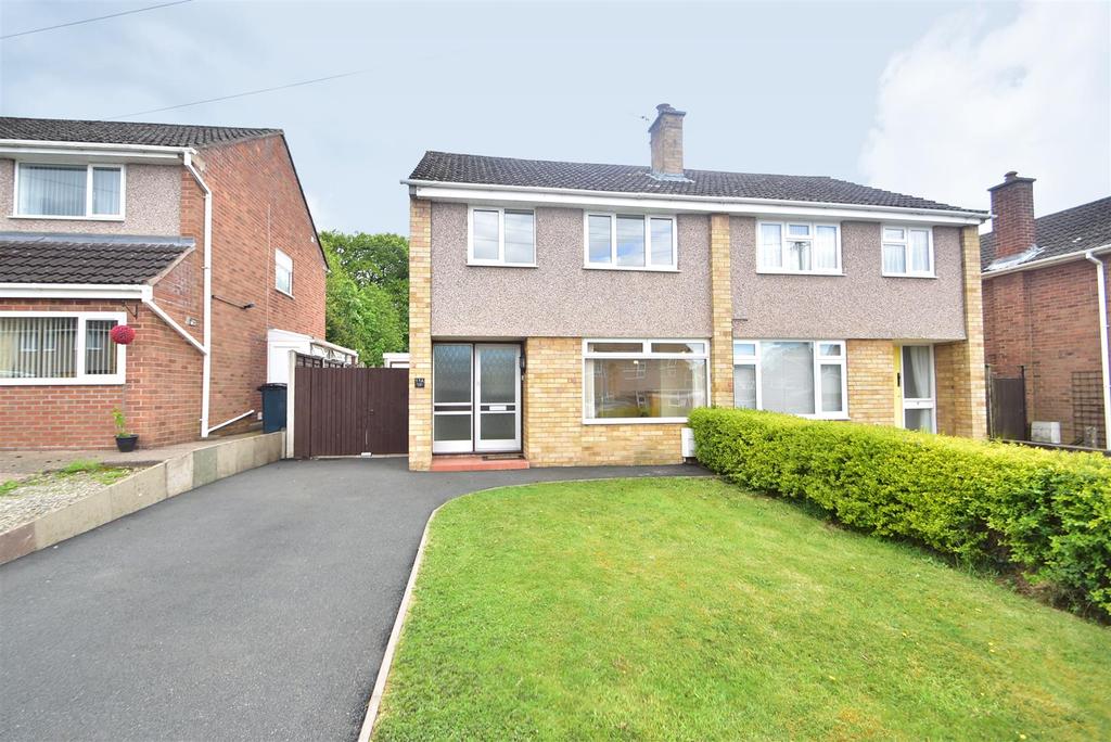 11a Fairview Drive, Bayston Hill, Shrewsbury, SY3 0LD 3 bed semi