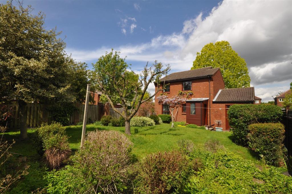 St. Oswalds Road, Fulford, York, YO10... 4 bed detached house £450,000
