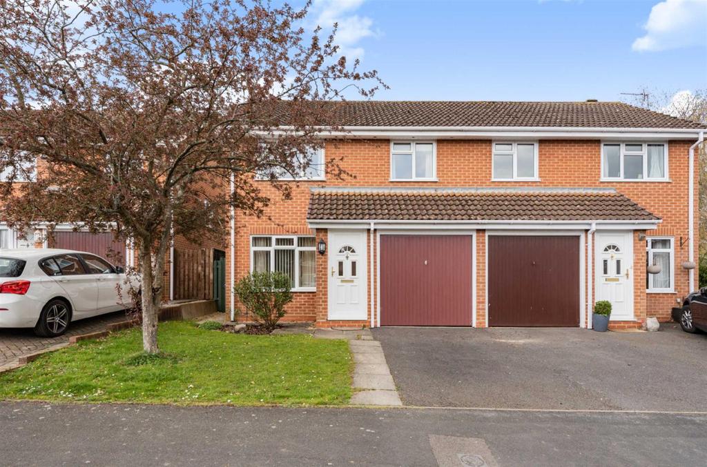 Hurst Close, Chandlers Ford 3 bed semidetached house £350,000