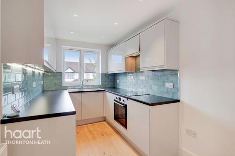 160 Bensham Manor Road, Thornton Heath, CR7 7AW