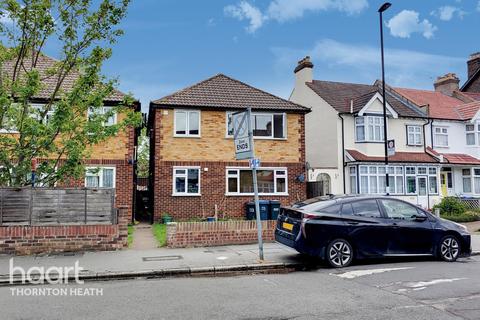 160 Bensham Manor Road, Thornton Heath, CR7 7AW