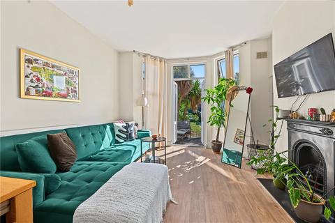 2 bedroom apartment to rent, Cholmondeley Avenue, London, NW10