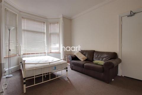 1 bedroom in a house share to rent, Nottingham Road