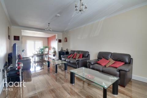 8 Commonwealth Avenue, Hayes, UB3 2PL