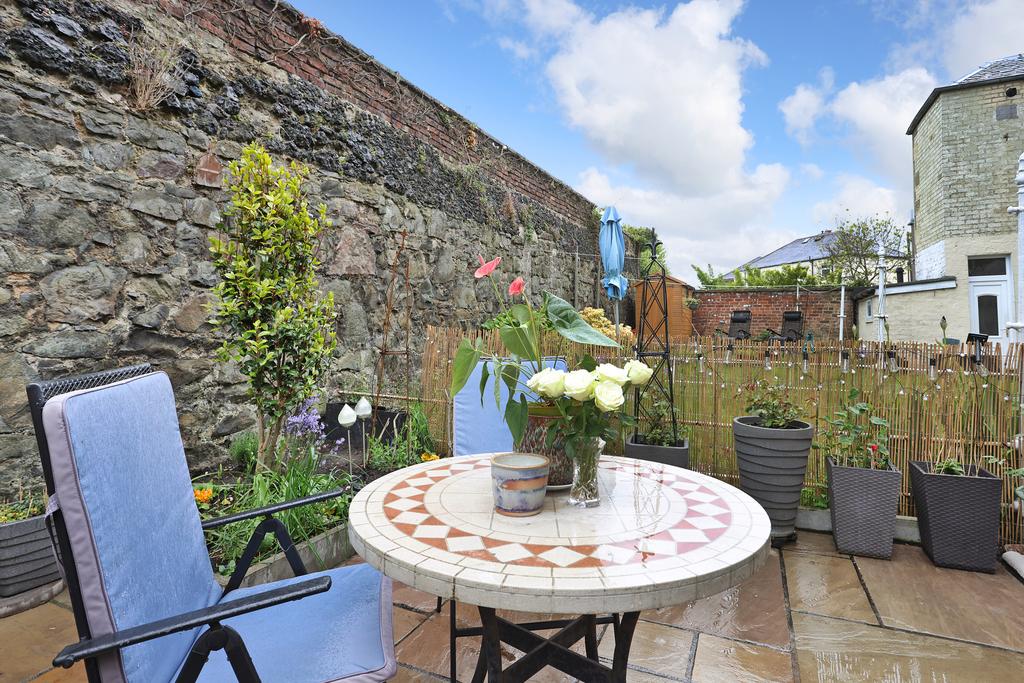 South East Facing Garden
