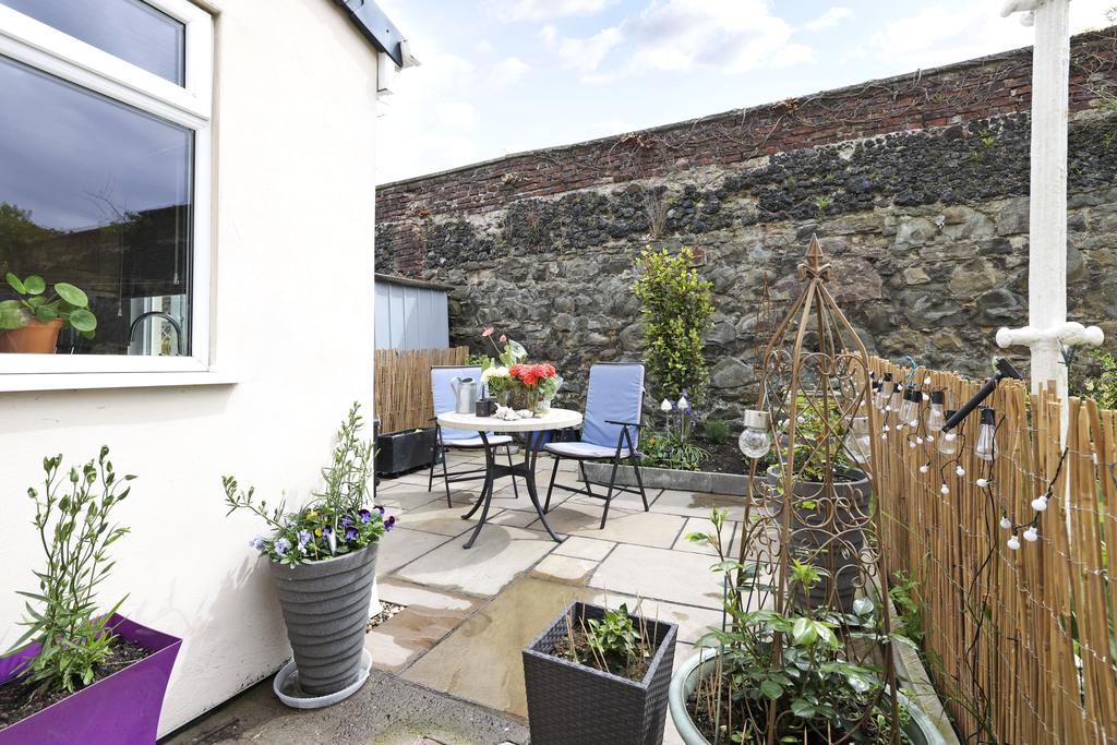 South East Facing Garden
