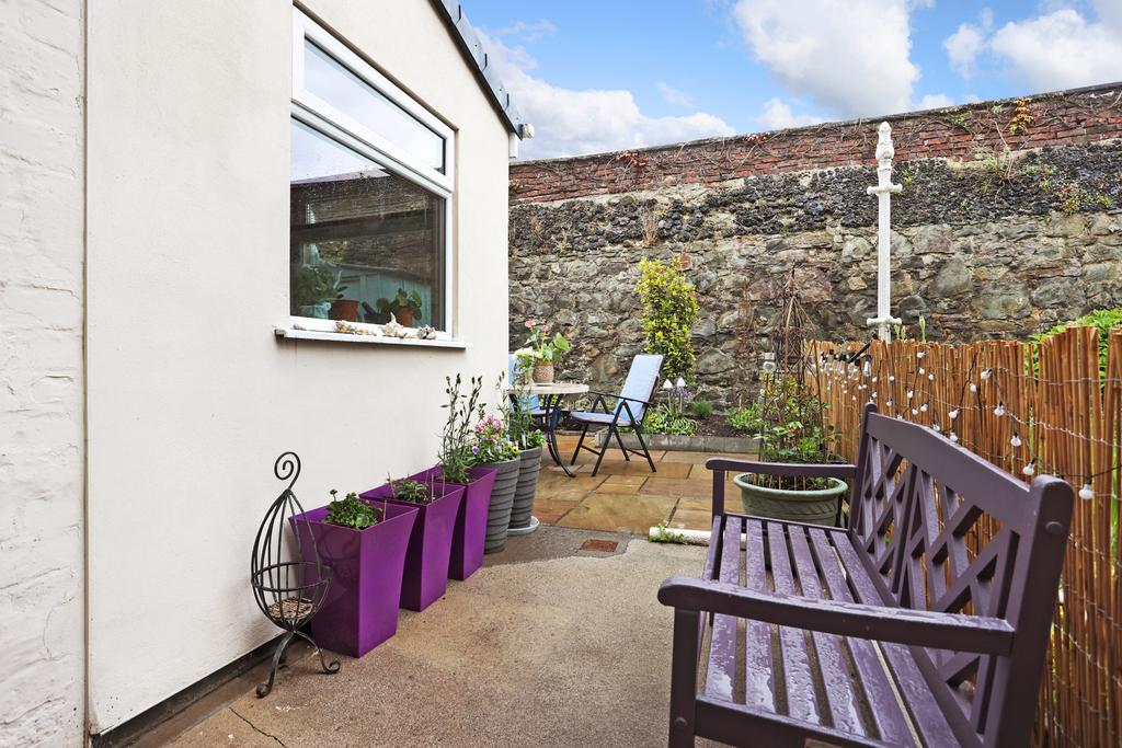 South East Facing Garden