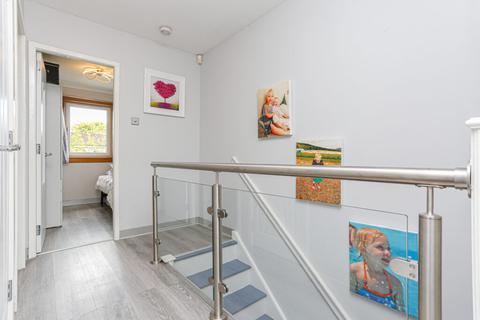 16 Cameron Knowe, Philpstoun, Linlithgow, EH49 6RL