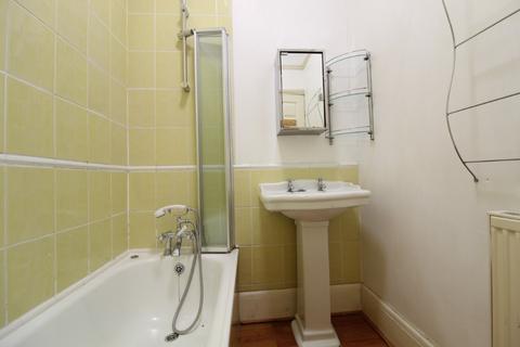 2 bedroom flat to rent, Preston Drove, Brighton, BN1