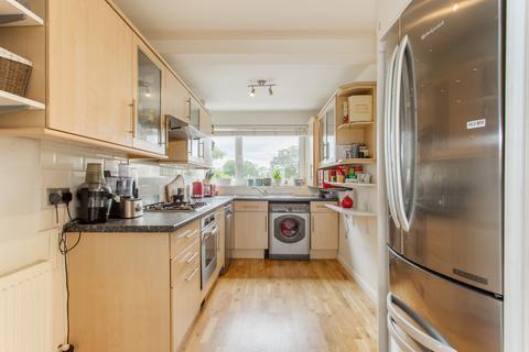 12 Wager Street, London, E3 4JE