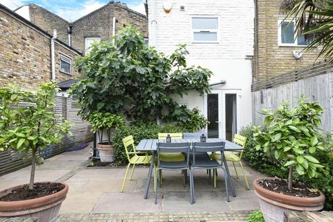 9 Combermere Road, London, SW9 9QG