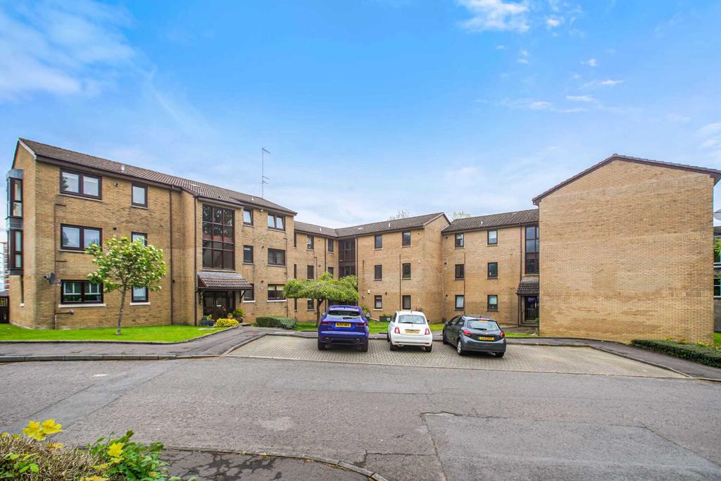 Brodie Park Avenue, Paisley 2 bed apartment £85,000