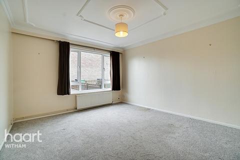 15 Calamint Road, Witham, CM8 2XT