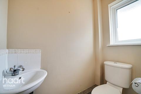 15 Calamint Road, Witham, CM8 2XT