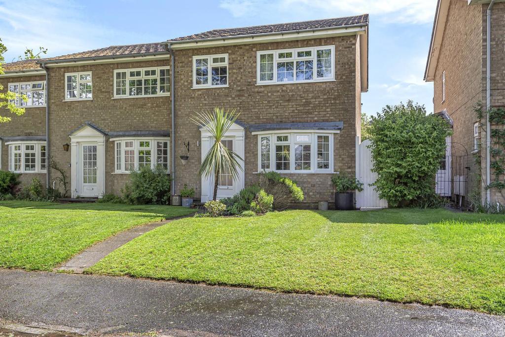 Nutwood, Frith Hill Road, Godalming, GU7 3 bed end of terrace house £550,000