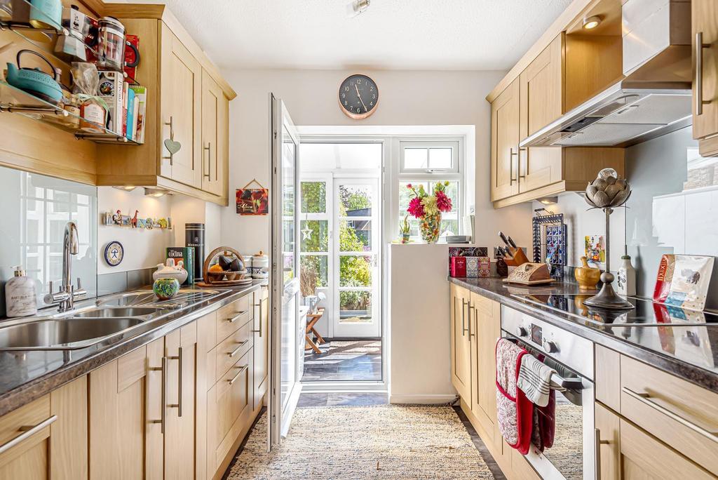Nutwood, Frith Hill Road, Godalming, GU7 3 bed end of terrace house £550,000