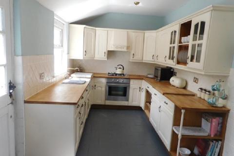3 Blaenau Road, Llandybie, Ammanford, SA18 3YR