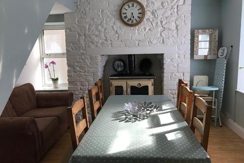 3 Blaenau Road, Llandybie, Ammanford, SA18 3YR