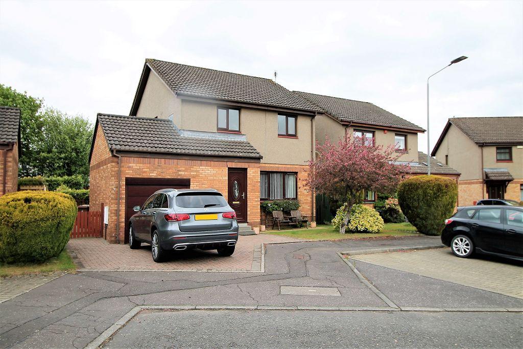 11 Falcon Drive, Larbert, FK5 4QU 4 bed detached house £220,000
