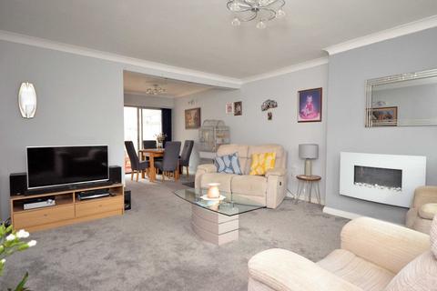 3 bedroom terraced house for sale, Greenway, Billericay
