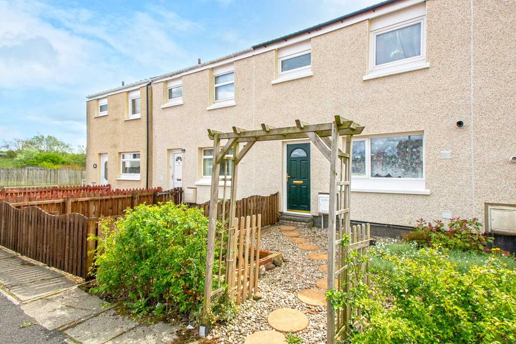 Cairnduff Place, Stewarton 3 bed semidetached house £92,500