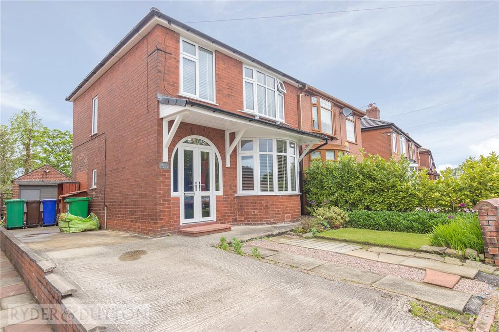 Barlea Avenue, New Moston... 3 bed semidetached house £220,000