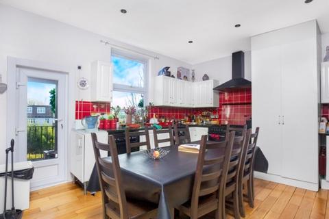 Basement Flat, 15 Richmond Road, London, W5 5NS