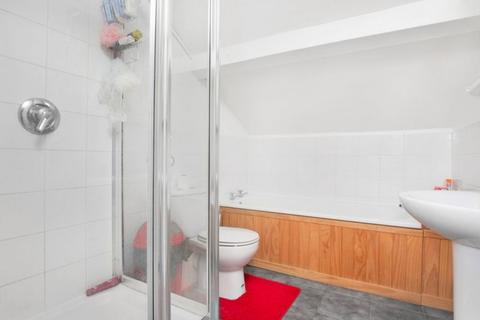Basement Flat, 15 Richmond Road, London, W5 5NS