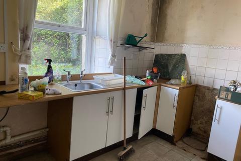 60 Dyffryn Road, Alltwen, Swansea, SA8 3BY