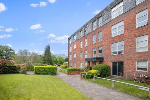 40 Marlowe Gardens, Eltham, London, SE9 1AB