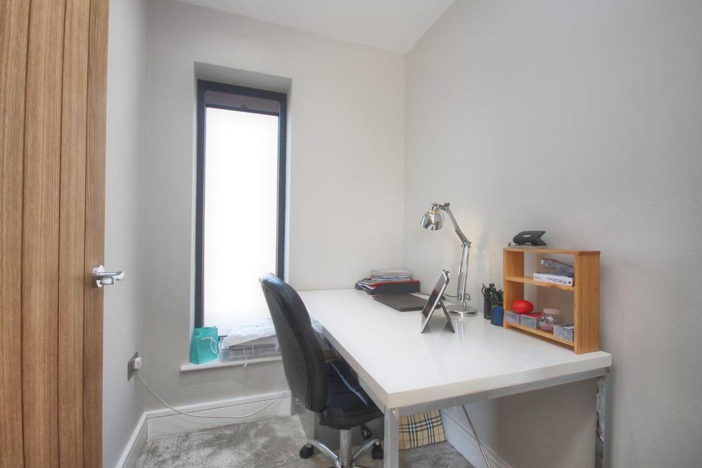 Dresing Room/Study
