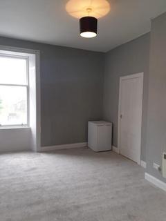 Studio to rent, Glasgow Road, Paisley, Renfrewshire, PA1