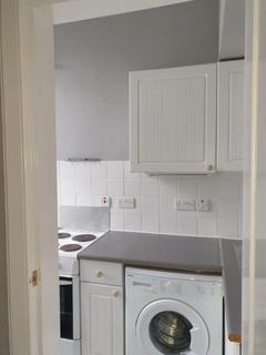 Studio to rent, Glasgow Road, Paisley, Renfrewshire, PA1