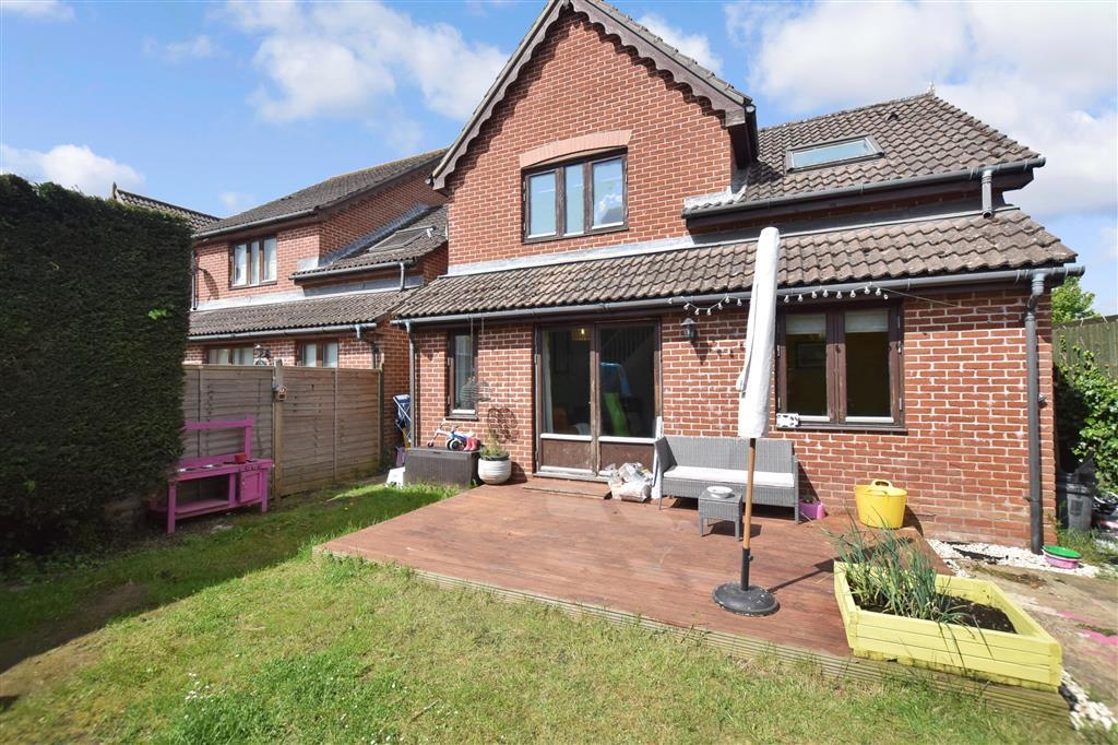 Oak Tree Lane, Woodgate, Chichester... 3 bed detached house £360,000