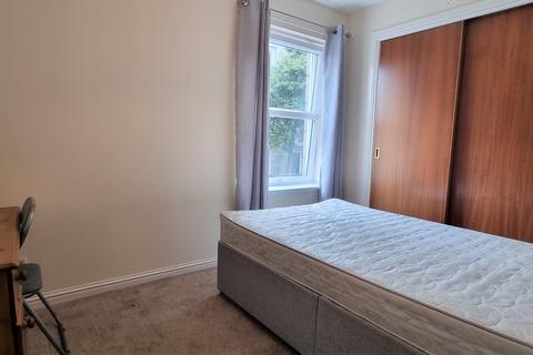 3 bedroom apartment to rent, Orchard Street, Old Aberdeen, Aberdeen AB24