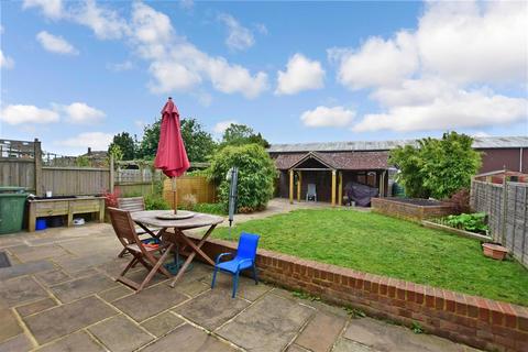 9 Beacon Road, Lenham, Maidstone, ME17 2HJ