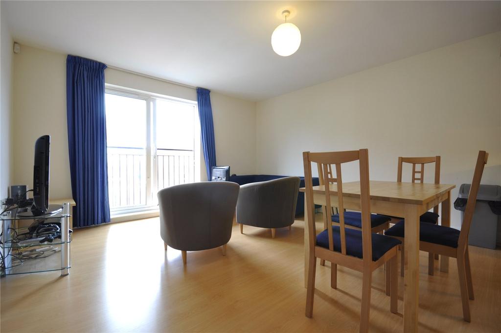 Turin Street, London, E2 2 bed apartment £1,600 pcm (£369 pw)