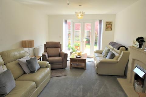3 Downy Drive, Northampton, NN4 9FB