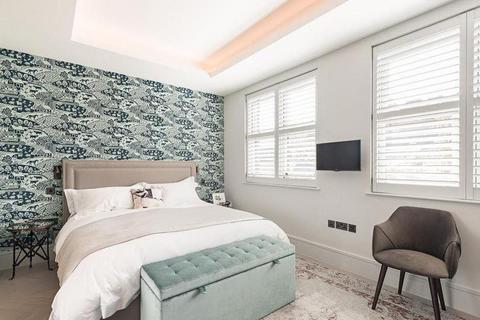 undefined, Devonshire Mews, Chelsea SW10