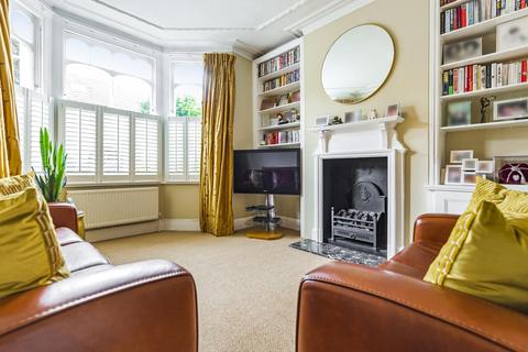 16 Freshford Street, London, SW18 3TF