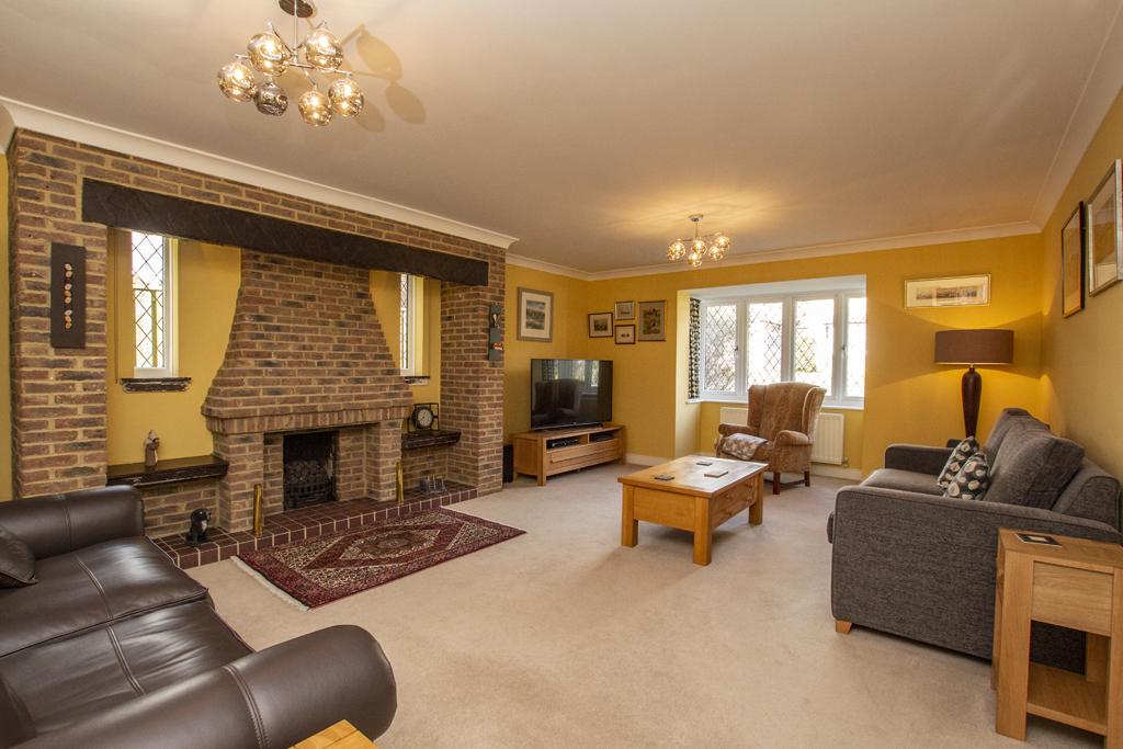 Jameson Drive, Corbridge 5 bed detached house £565,000
