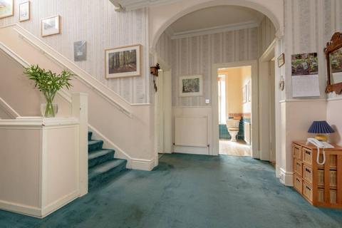 32 Dirleton Avenue, North Berwick, EH39 4BQ