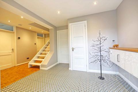 5 Marlin Court, Marlow, SL7 2AJ