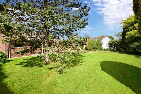 20 Singledge Avenue, Whitfield, Dover, CT16 3LQ