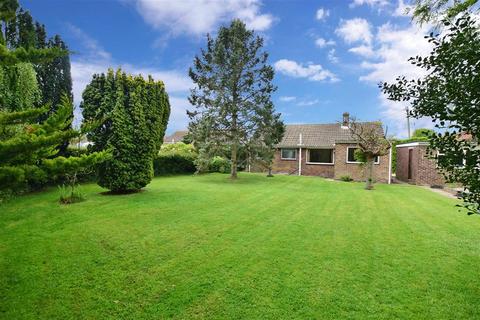 20 Singledge Avenue, Whitfield, Dover, CT16 3LQ