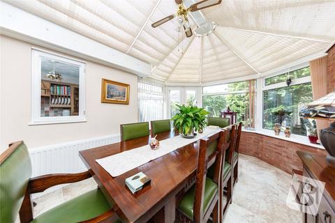 76 Kitchener Avenue, Gravesend, DA12 5JF