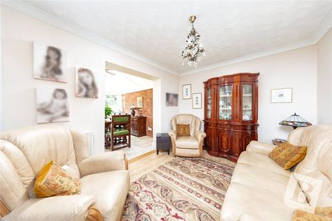 76 Kitchener Avenue, Gravesend, DA12 5JF