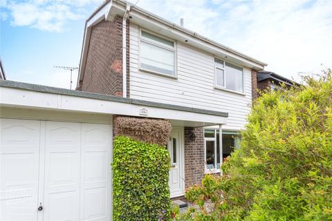 16 Arden Close, Glossop, SK13 6PD