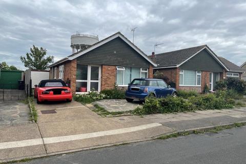 5 Chestnut Drive, Broadstairs, CT10 2LN
