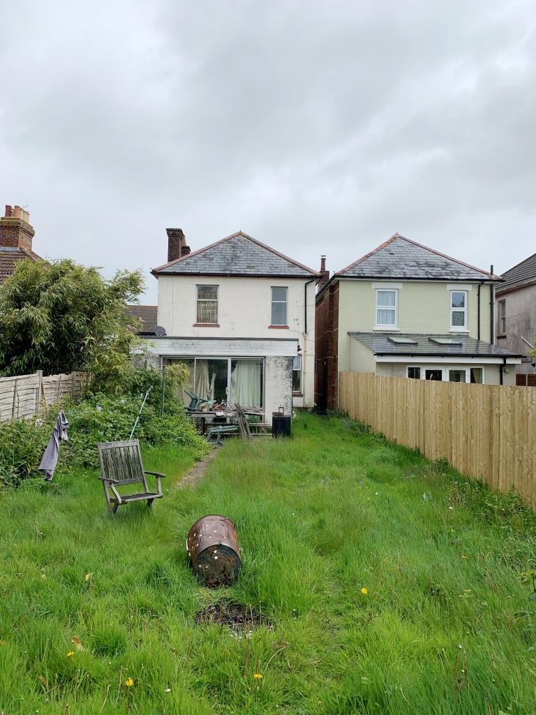 20 Elmes Road, Moordown, Bournemouth 3 bed detached house £230,000